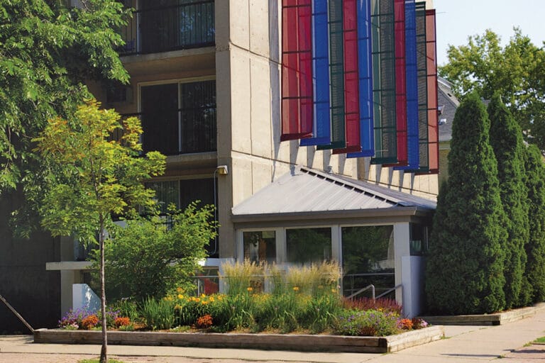 Official Site Affordable Madison Apartments Highlander Apartments