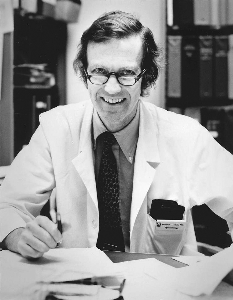 DR. MATTHEW DINSDALE DAVIS